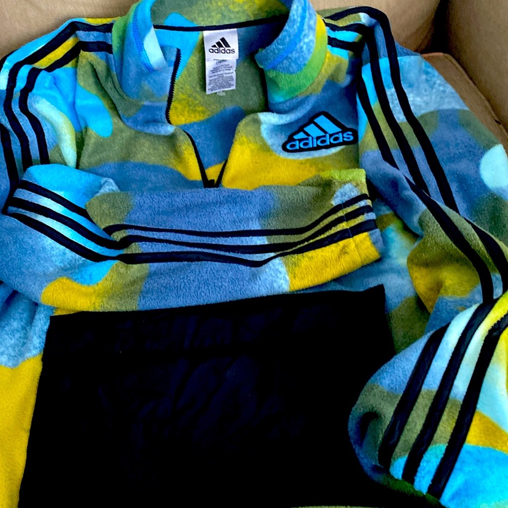 Adidas pullover